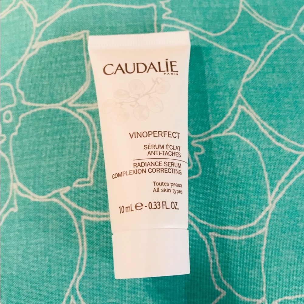 CAUDALIE Vinoperfect Radiance Serum Complexion